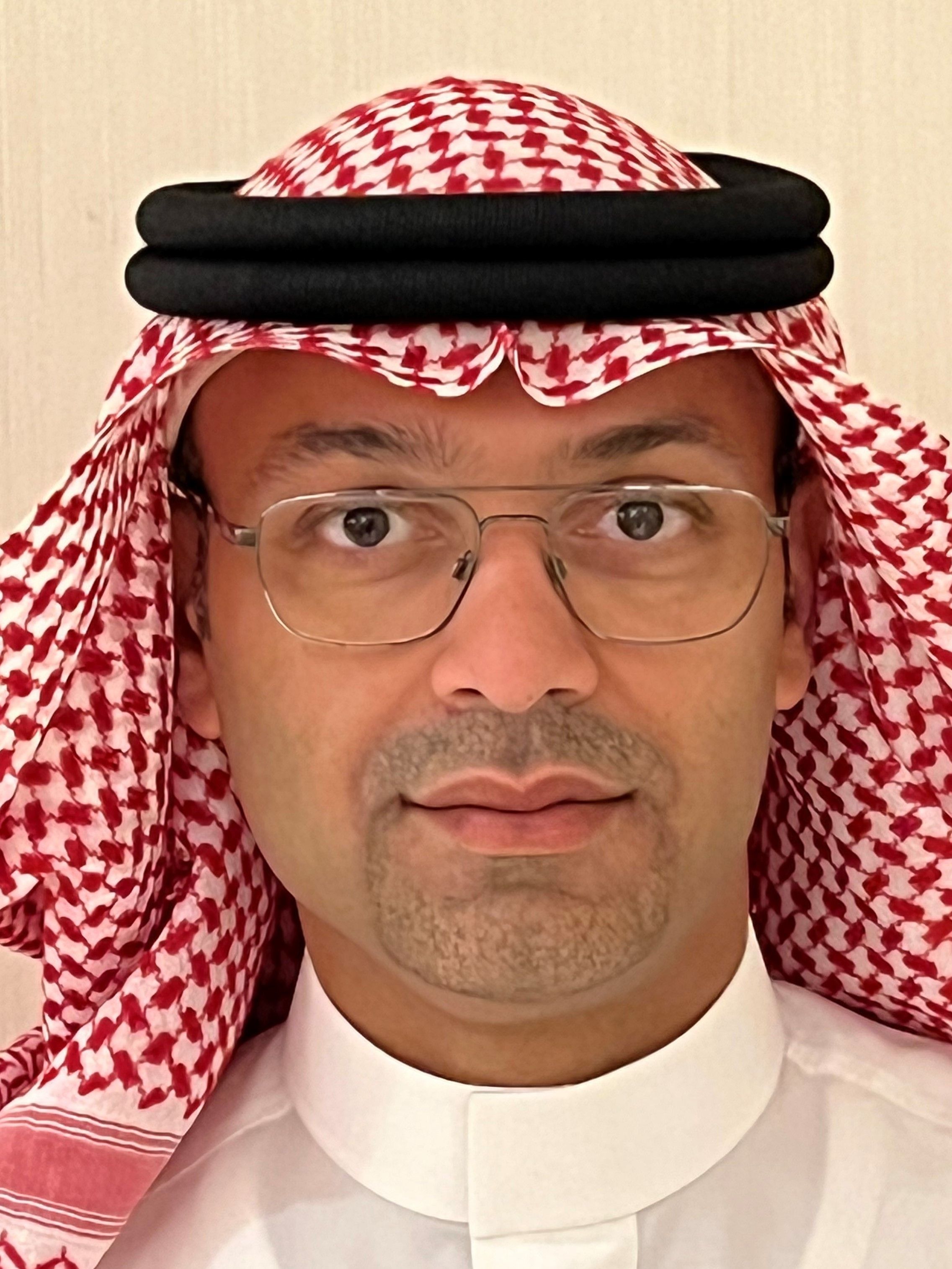 Dr. Bandar Alhoweish